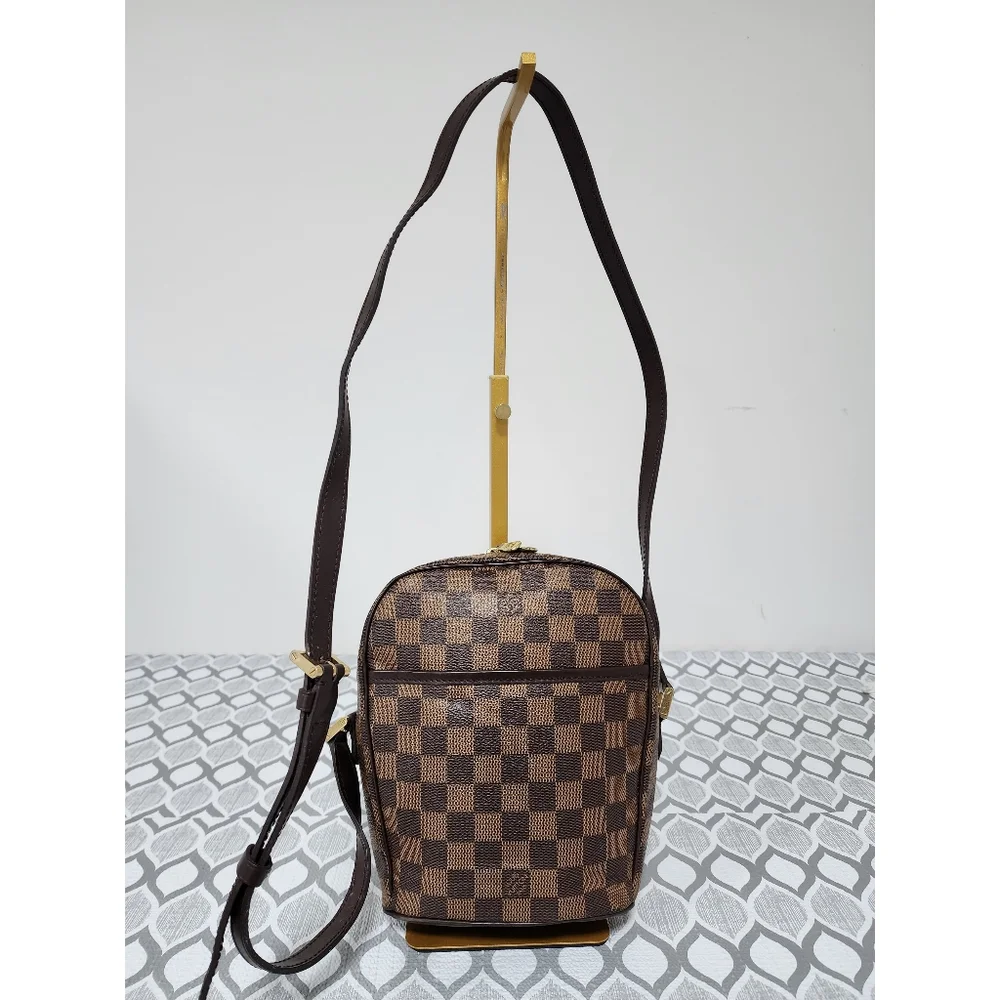 Louis Vuitton Damier Ebene Ipanema PM Crossbody Bag Brown